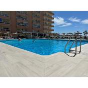 Apartamento PYR frente al puerto de Fuengirola