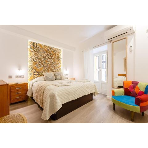 Apartamentos LOTO y LIZ by Cadiz4Rentals