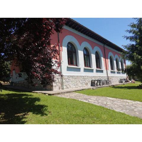 Apartamentos Rurales Escuelas de Collía