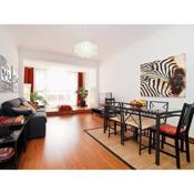 ApartEasy - Private Terrace, 3-Bedroom Apartment