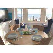 Apartment 12, The Moorings - Ground floor, accessible shower, 1 minute to beach - sea view