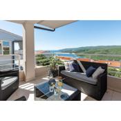 Apartment Cami -Stylish apartment with a beautiful seaview