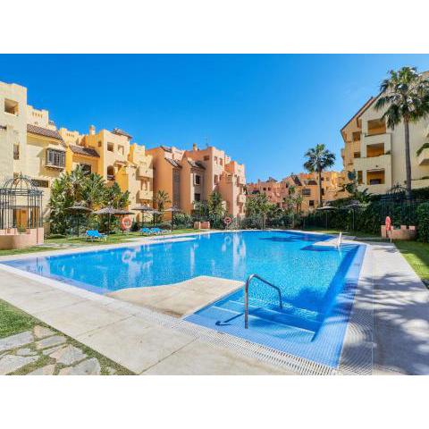 Apartment Duquesa Golf Views