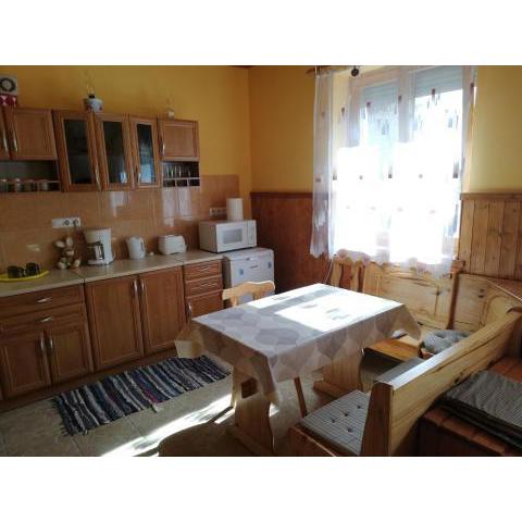 Apartment in Balatonszemes 38456