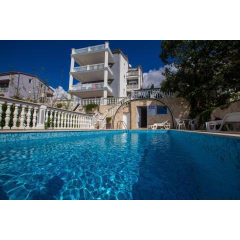 Apartment in Crikvenica with sea view, balcony, air conditioning, WiFi 3492-3