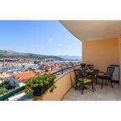 Apartment in Trogir with sea view, balcony, air conditioning, WiFi 5066-1