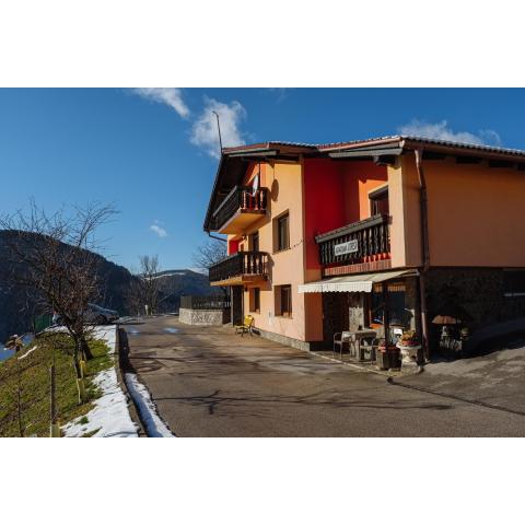 Apartment Jorsi with Mountain View