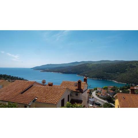 Apartment with beautiful sea view