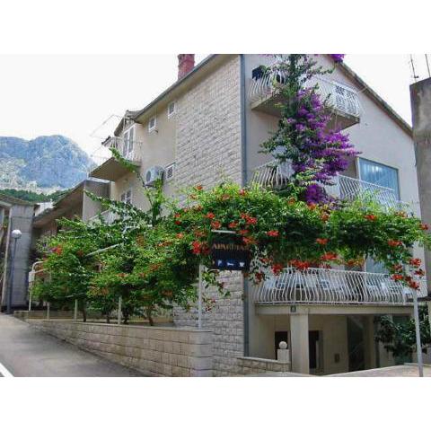 Apartments by the sea Podgora, Makarska - 316