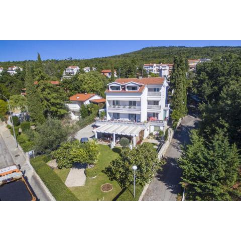 Apartments by the sea Selce, Crikvenica - 4802