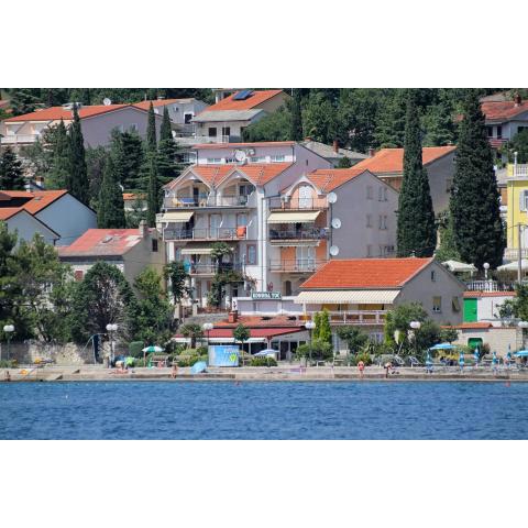 Apartments by the sea Selce, Crikvenica - 5206