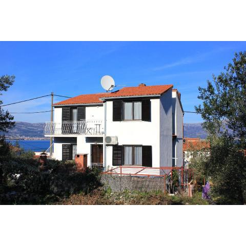 Apartments by the sea Slatine, Ciovo - 2039