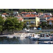 Apartments by the sea Trogir - 2052