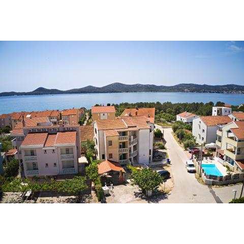 Apartments with a parking space Biograd na Moru, Biograd - 18665