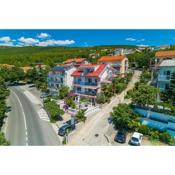 Apartments with a parking space Crikvenica - 5478
