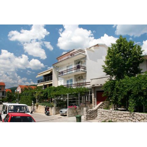 Apartments with a parking space Crikvenica - 5553