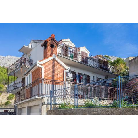 Apartments with a parking space Dugi Rat, Omis - 11443