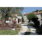 Apartments with a parking space Heraki, Central Istria - Sredisnja Istra - 7167