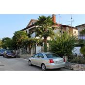 Apartments with a parking space Novigrad - 2536