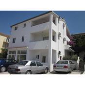 Apartments with a parking space Seget Vranjica, Trogir - 12145