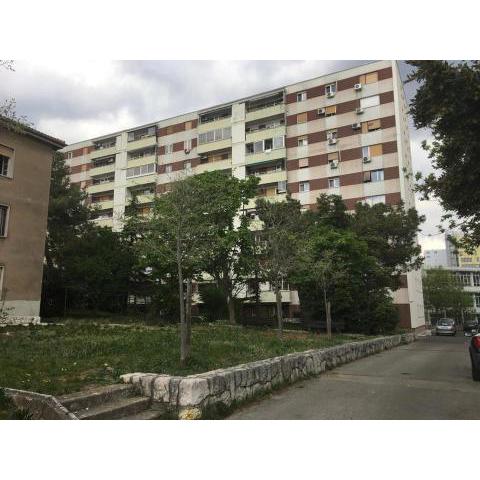 Apartments with WiFi Rijeka - 16539