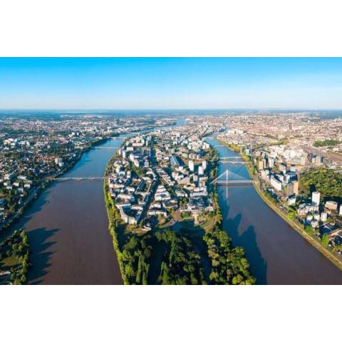 Appartement charmant et calme en bord de Loire.