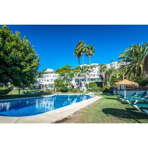 appartement gelegen aan de golfbaan op La Quinta Benahavis Marbella