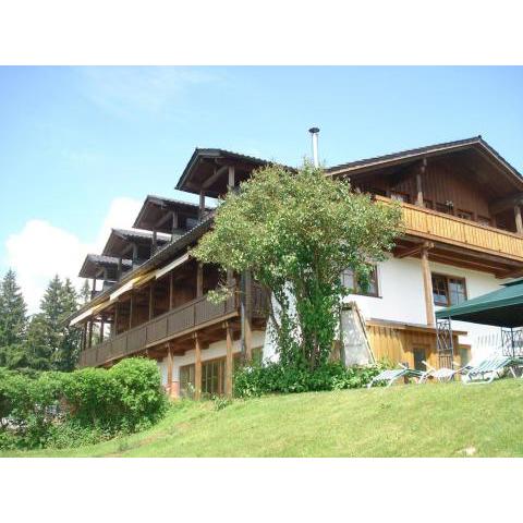 Appartement in Hönigsgrub mit Großem Balkon und Fernblick