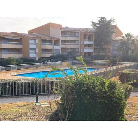 Appartement Le Lavandou, 3 pièces, 6 personnes - FR-1-308-168