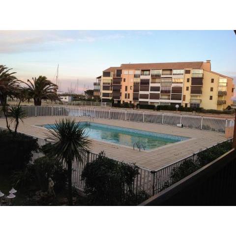 Appartement-Marina climatisé 4 couchages avec Piscine