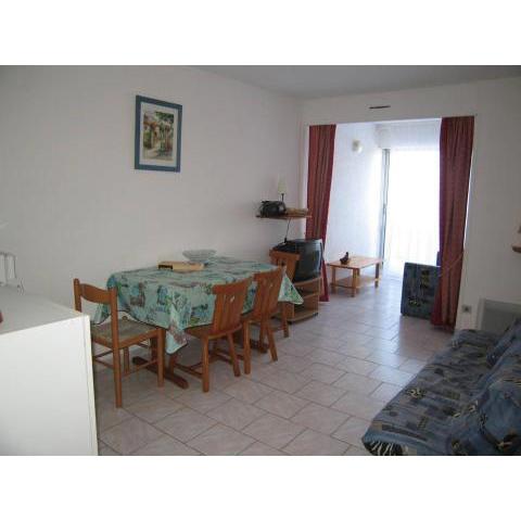 Appartement Saint-Cyprien, 2 pièces, 4 personnes - FR-1-106-77