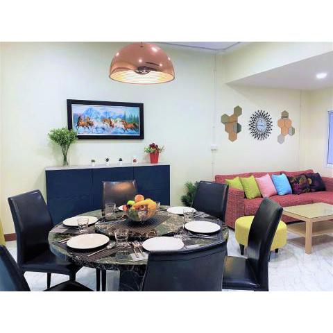 At FOUR-6 Bed, CITY CENTER, Nana BTS, MBK, Central World, Siam