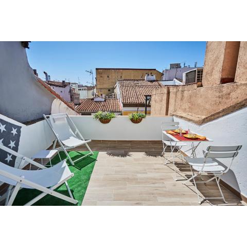 Ático duplex con terraza en puro centro, 2 a 8 pax