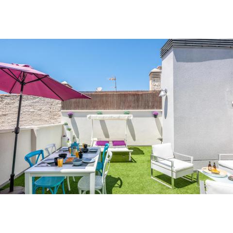 Atico terraza privada piscina centro ac nuevo 1hab