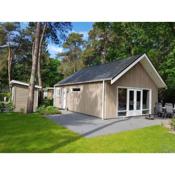 Atmospheric lodge with deck, right on the Veluwe