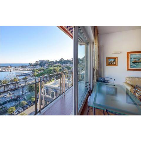 Awesome apartment in Rapallo with 2 Bedrooms