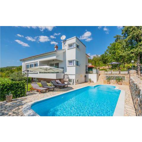 Awesome home in Imotski with 4 Bedrooms, Private swimming pool and Outdoor swimming pool