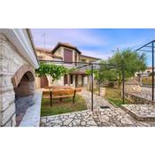 Awesome home in Jadreski with 4 Bedrooms and WiFi