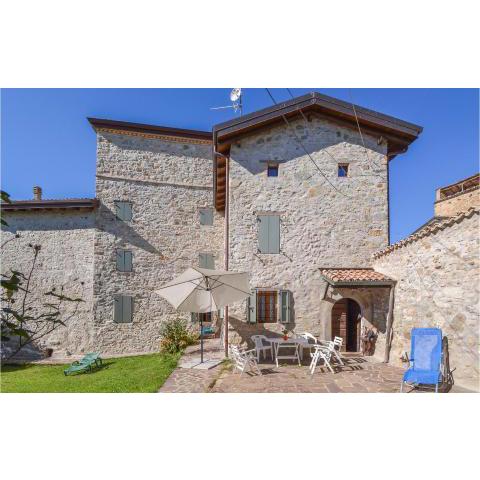 Awesome home in Monchio delle Olle with 3 Bedrooms