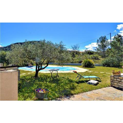 Awesome Home In Pompignan With Outdoor Swimming Pool, Wifi And 3 Bedrooms