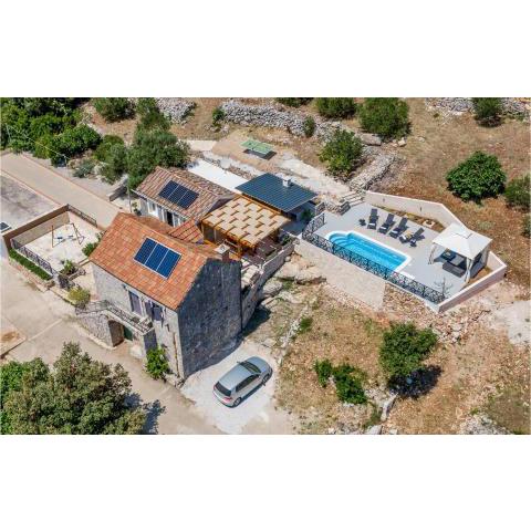 Awesome home in Smokvica w/ Outdoor swimming pool, WiFi and 2 Bedrooms