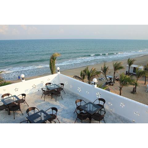 Baanmontra Beach Resort - Bankrut