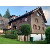 Bauernhaus am Pfänderhang mit Seeblick