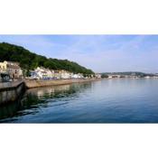 Beach Rocks, Langland