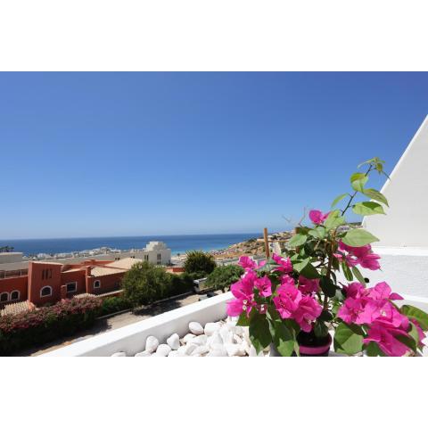 Beachfront Apartments Porto de Mos Beach