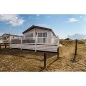 Beautiful 8 Berth Lodge For Hire At Kessingland Beach In Suffolk Ref 90012td