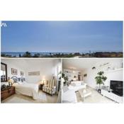 Beautiful beachside duplex apartment with amazing sea views