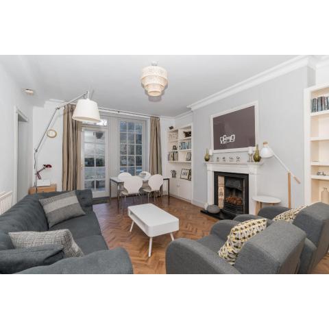 Beautiful & Bright 2BD Flat - Haymarket