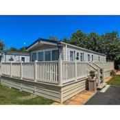 Beautiful Caravan With Large Decking Wifi At Oaklands Holiday Park Ref 39027cw