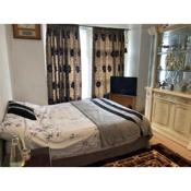 Beautiful Double bedroom in shared house